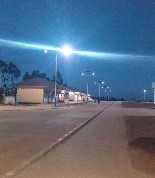 蒸湘区非洲科特迪瓦太阳能路灯工程